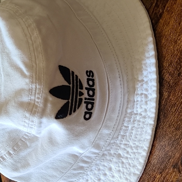 Adidas Original Whitewashed Bucket Hat - Picture 2 of 5